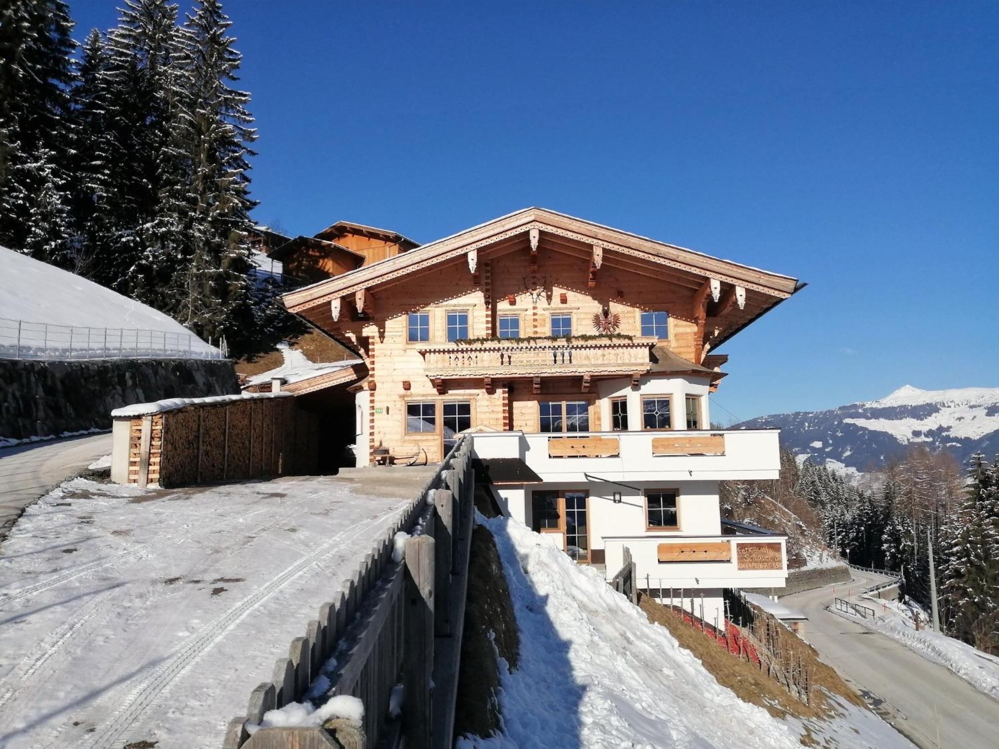 Holiday Flat Schoeser, Fuegen Fuegenberg Exterior foto